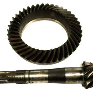 Wysoka jakość Wałek atakujący z kołem talerzowym Ford 8340 5164363